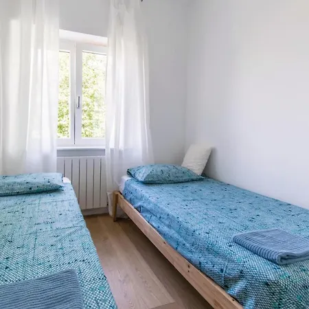Three-bedroom In Διαμέρισμα